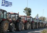 Αχαϊα: Εκλεισαν την Νέα Εθνική Οδό οι αγρότες της Αιγιάλειας – Ξεκίνησαν τα μπλόκα