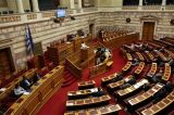 Live: Κορυφώνεται στη Βουλή η «μάχη» για το πολυνομοσχέδιο