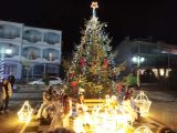 ΑΜΦΙΛΟΧΙΑ: Φωταγωγήθηκαν τα χριστουγεννιάτικα δέντρα σε όλο τον Δήμο