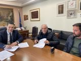 Υπογραφή σύμβασης : "Εργασίες ανακατασκευής και διαμόρφωσης κτιρίων Δημοτικών Βρεφονηπιακών και Παιδικών Σταθμών Δήμου  Αγρινίου"