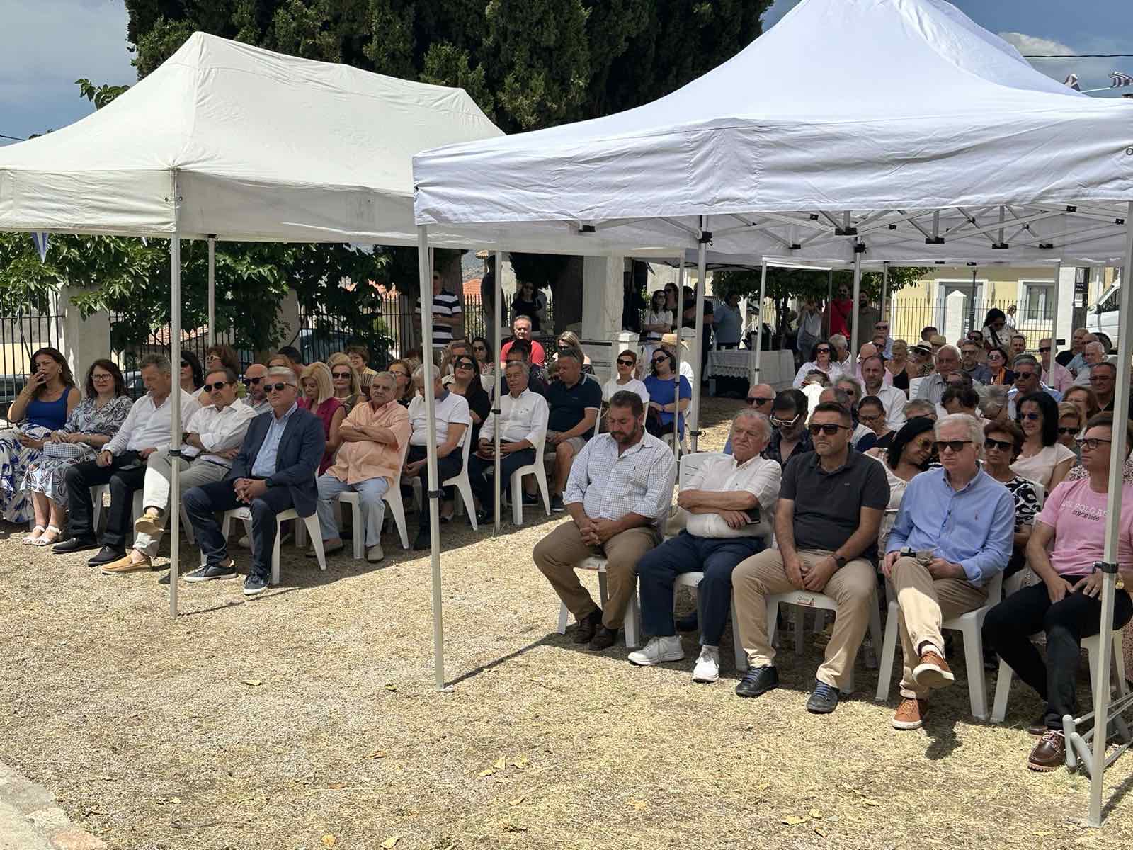 Πλήθος κόσμου στα εγκαίνια της έκθεσης «200 χρόνια από το θάνατο του Λόρδου Βύρωνα»