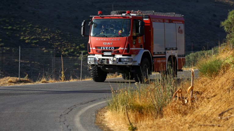 Φωτιά σε δασική έκταση στη Στιμάγκα Κορινθίας