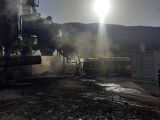 Αγρίνιο: Ένας νεκρός από φωτιά και εκρήξεις σε εργοτάξιο πίσσας στην περιοχή Λεπενού