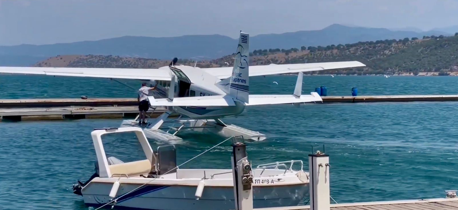 Για πρώτη φορά υδροπλάνο στην Αμφιλοχία - Τι σηματοδοτεί η άφιξή του