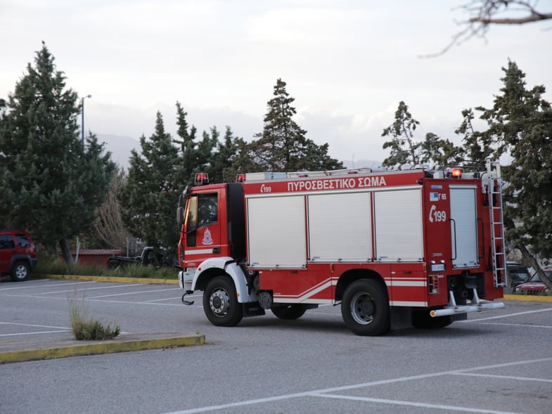 Πάτρα: Συναγερμός σε Πυροσβεστική και Αστυνομία για φωτιά σε διαμέρισμα με μικρό παιδί μέσα!