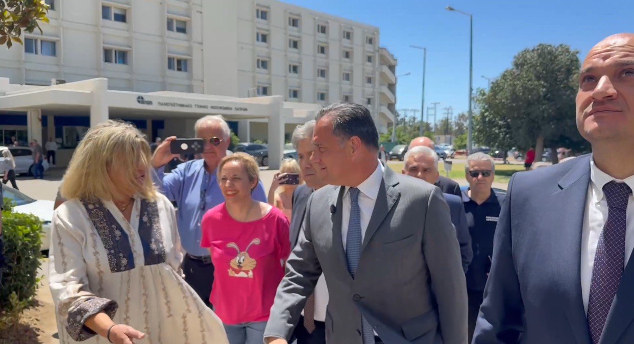 Στο Πανεπιστημιακό Νοσοκομείο της Πάτρας ο Άδωνις Γεωργιάδης