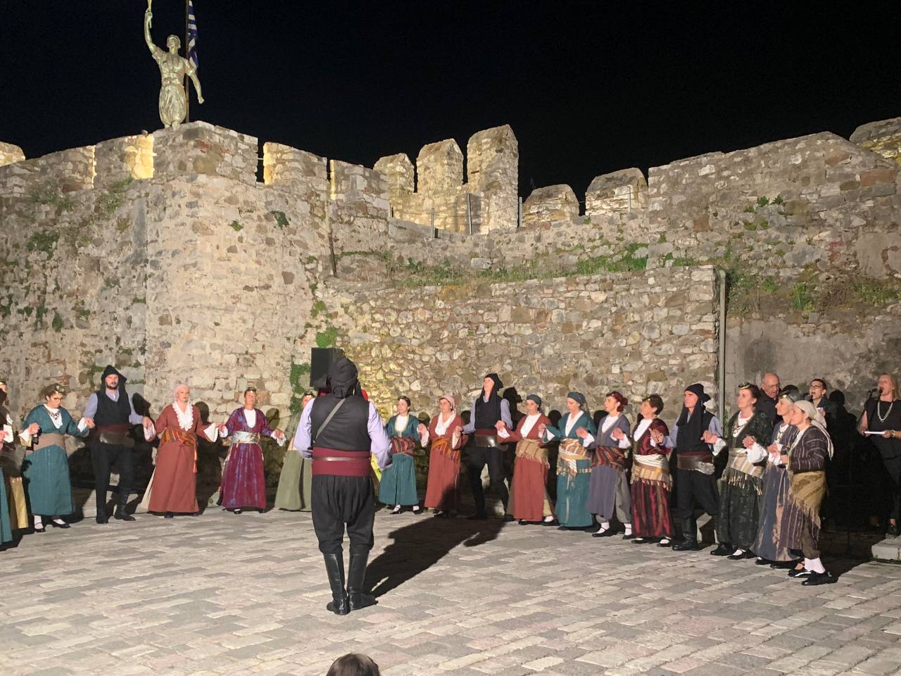 ΕΚΔΗΛΩΣΗ – ΑΦΙΕΡΩΜΑ ΣΤΗΝ ΓΕΝΟΚΤΟΝΙΑ ΤΟΥ ΠΟΝΤΟΥ ΣΤΟ ΛΙΜΑΝΙ ΤΗΣ ΝΑΥΠΑΚΤΟΥ