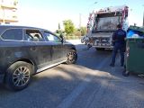 Αγρίνιο:Σύγκρουση ΙΧ με απορριμματοφόρο – Τραυματίστηκε υπάλληλος του Δήμου.