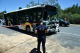 Τροχαίο τώρα στην παραλιακή : 47 οι τραυματίες, οι τρεις σοβαρά από τη σύγκρουση αστικών λεωφορείων στη Βούλα – Τι συνέβη