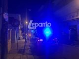 Αναστάτωση στην παραλία της Ψανής: Νεαρός προκάλεσε φθορές και τραυματίστηκε