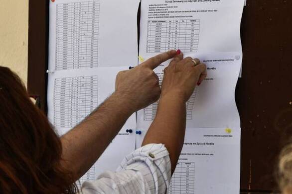 Η "ακτινογραφία" των βάσεων εισαγωγής 2025: Εκτοξεύτηκαν Αρχιτεκτονικές και Ναυτιλιακά, στα αζήτητα οι Στρατιωτικές Σχολές