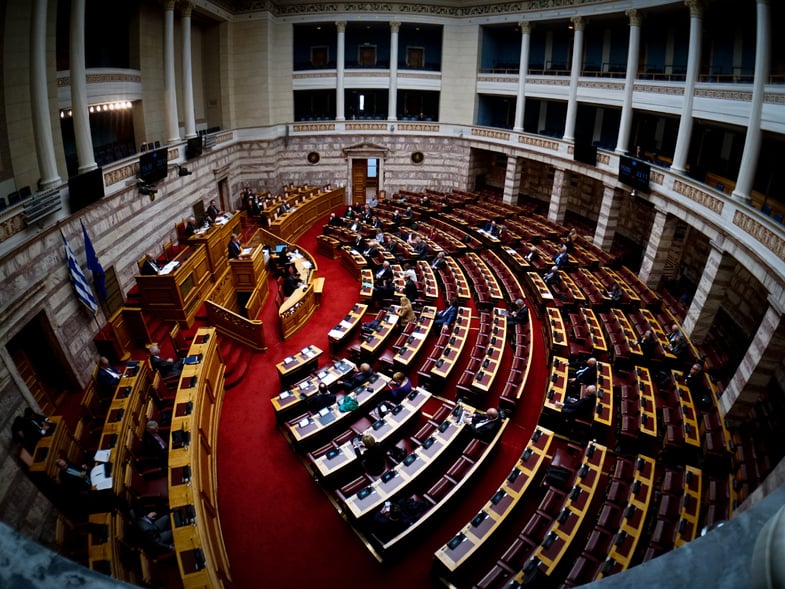 Βουλή: Θερμό διήμερο για το σκάνδαλο του ΟΠΕΚΕΠΕ