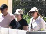 Παλαιό Φάληρο: Νέο βίντεο με τη μητέρα να επιστρέφει στο σπίτι αφού είχε εγκαταλείψει την 3χρονη νεκρή