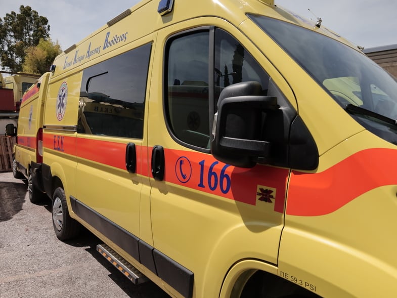 Τροχαίο ανάμεσα σε Μιντιλόγλι και Βραχνέικα- Ένας τραυματίας