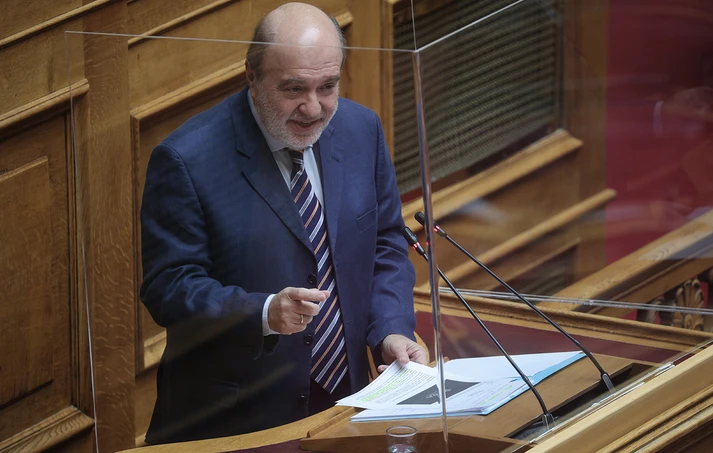 Συγκινεί ο Αλεξιάδης για Βεσυρόπουλο: «Ένιωσα αδιαθεσία στη Βουλή, μου τηλεφωνούσε κάθε μέρα να δει πώς είμαι»