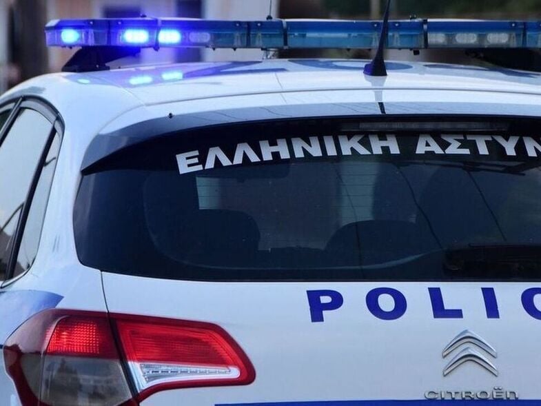 Βρήκαν όπλα και πυρομαχικά σε κάδο σκουπιδιών στην Καισαριανή