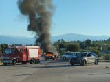 Πάτρα: Φωτιά σε αυτοκίνητο έξω από το Πανεπιστημιακό Νοσοκομείο Ρίου