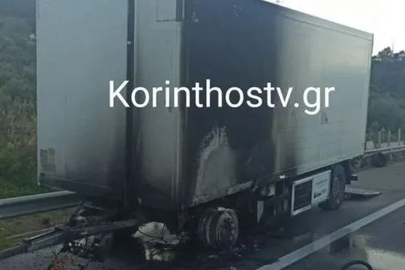 Φωτιά σε συρόμενο νταλίκας στην Ε.Ο. Κορίνθου – Πατρών, στο ύψος του Δερβενίου Φωτιά σε συρόμενο νταλίκας στην Ε.Ο. Κορίνθου – Πατρών, στο ύψος του Δερβενίου