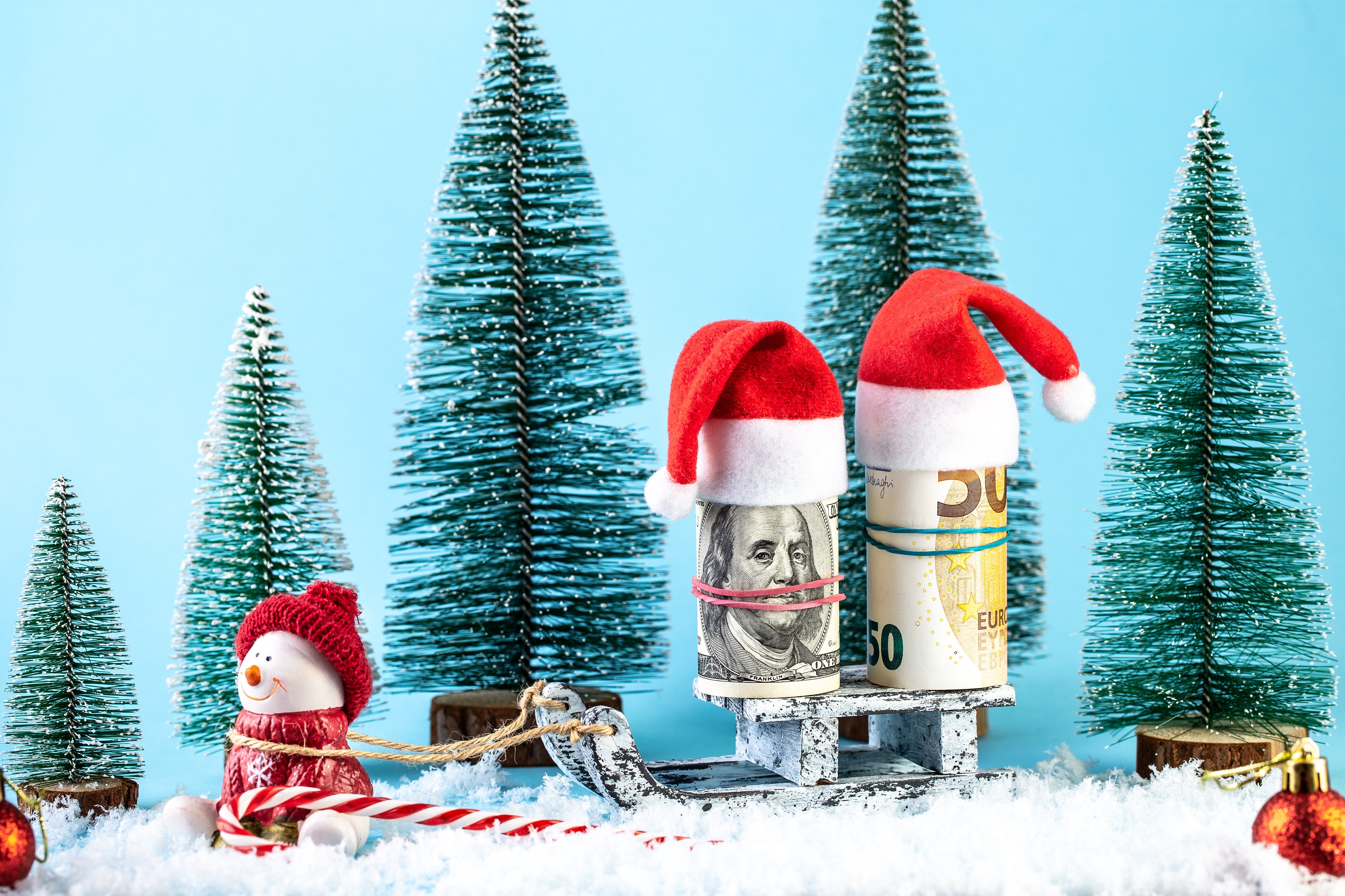 Η ΓΣΕΕ ενημερώνει τους εργαζόμενους του ιδιωτικού τομέα για τον τρόπο αμοιβής των εορτών των Χριστουγέννων και της Πρωτοχρονιάς Η ΓΣΕΕ ενημερώνει τους εργαζόμενους του ιδιωτικού τομέα για τον τρόπο αμοιβής των εορτών των Χριστουγέννων και της Πρωτοχρονιάς