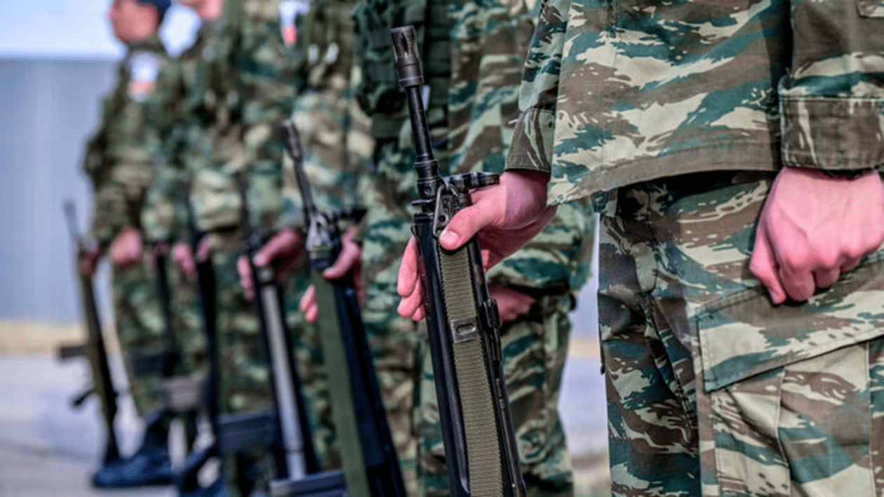 Το Εργατικό Κέντρο Πάτρας στο πλευρό του στρατιώτη Μάνου Παπαγεωργίου 