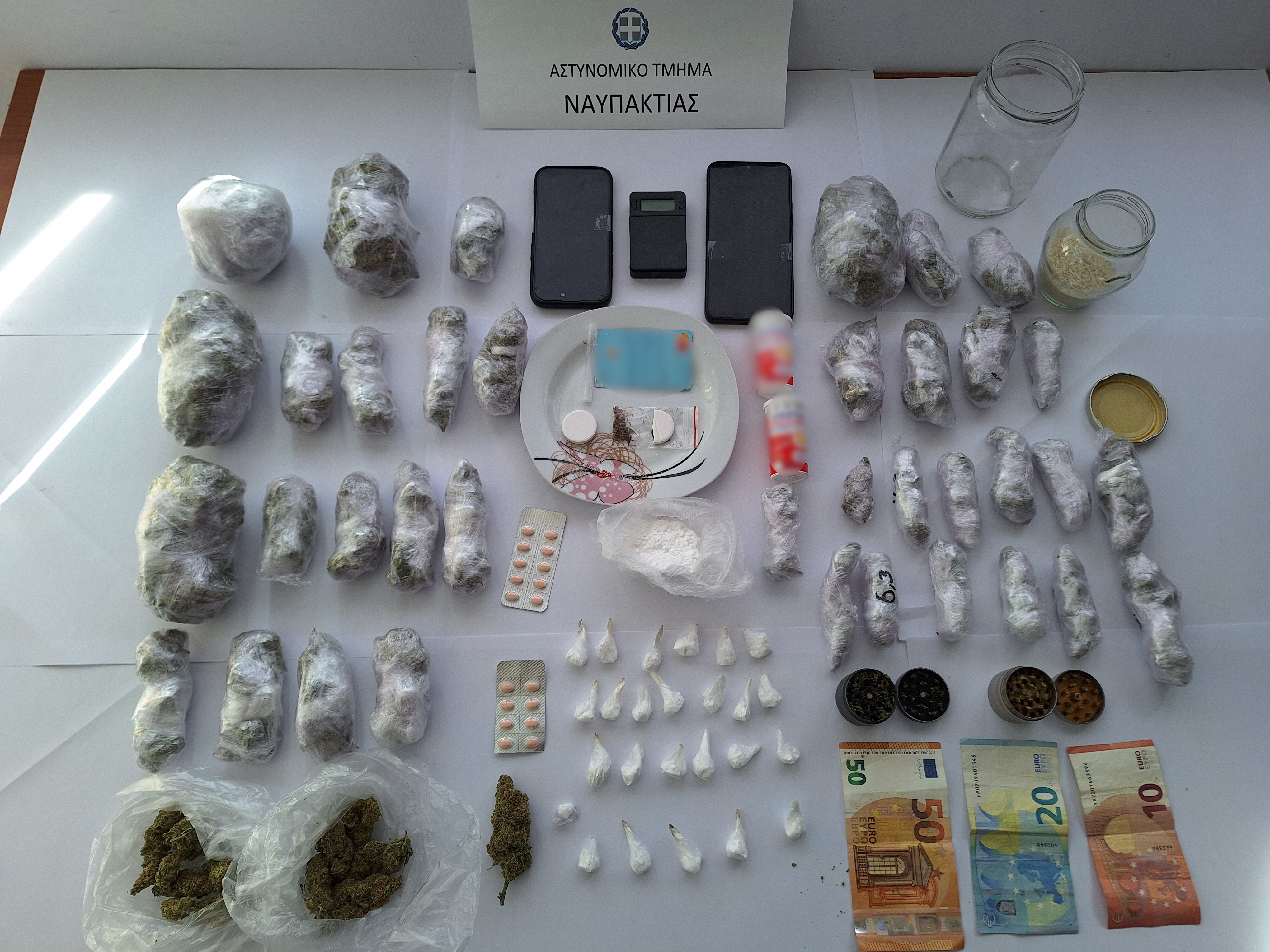 Νέες αποκαλύψεις για τους 3 συλληφθέντες στη Ναύπακτο- Ανάμεσά τους μαθητής-διακινητής