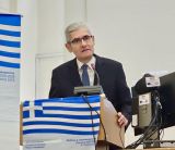 Ο Άγγελος Τσιγκρής μίλησε στην Πάτρα για τη νεανική παραβατικότητα και τη σχολική βία