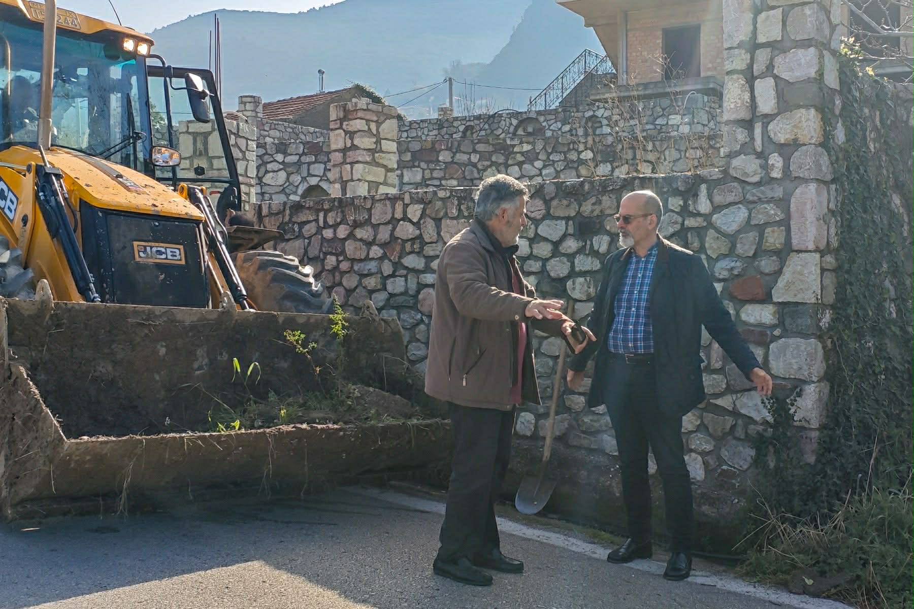 Άμεση αποκατάσταση της κυκλοφορίας στον δρόμο Άνω Καστριτσίου - Μαγούλας  μετά από κατολίσθηση