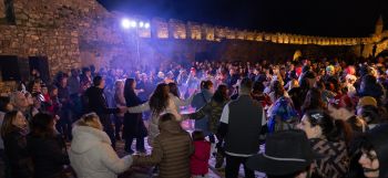 Η Ναύπακτος υποδέχθηκε πλήθος κόσμου και το τριήμερο της Αποκριάς.  Το Επαχτίτικο Καρναβάλι κέρδισε τις εντυπώσεις