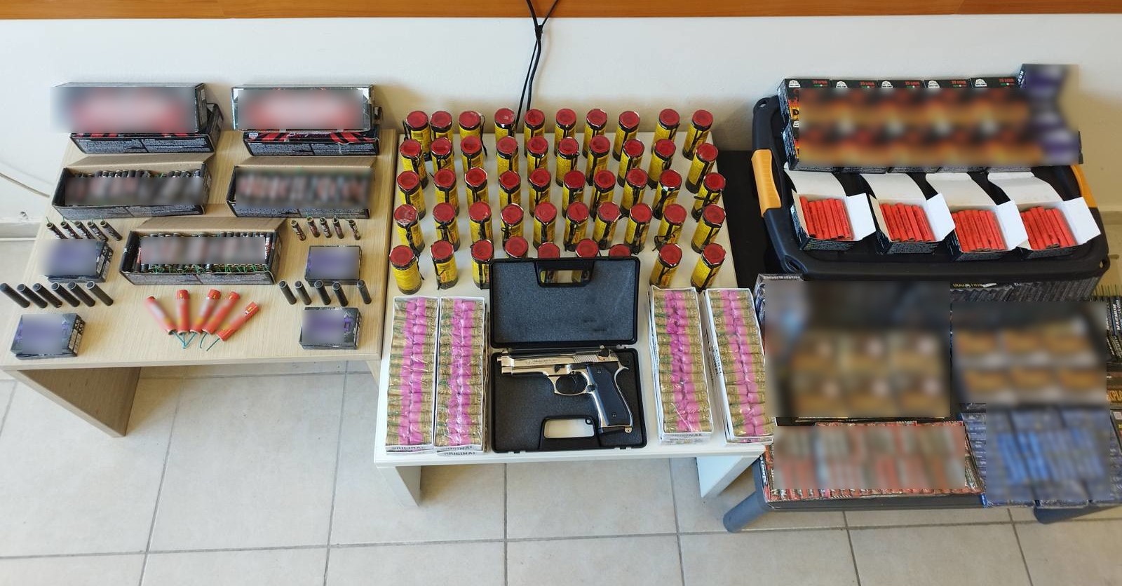 Πάτρα: Συνελήφθη άνδρας για εμπορία κροτίδων Πάτρα: Συνελήφθη άνδρας για εμπορία κροτίδων