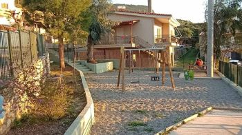 Δήμος Πατρέων: Δύο ακόμα παιδικές χαρές ανακατασκευάστηκαν από τον δήμο στην Ελεκίστρα  και στην πλατεία Αγίας Λαύρας στην Πάτρα