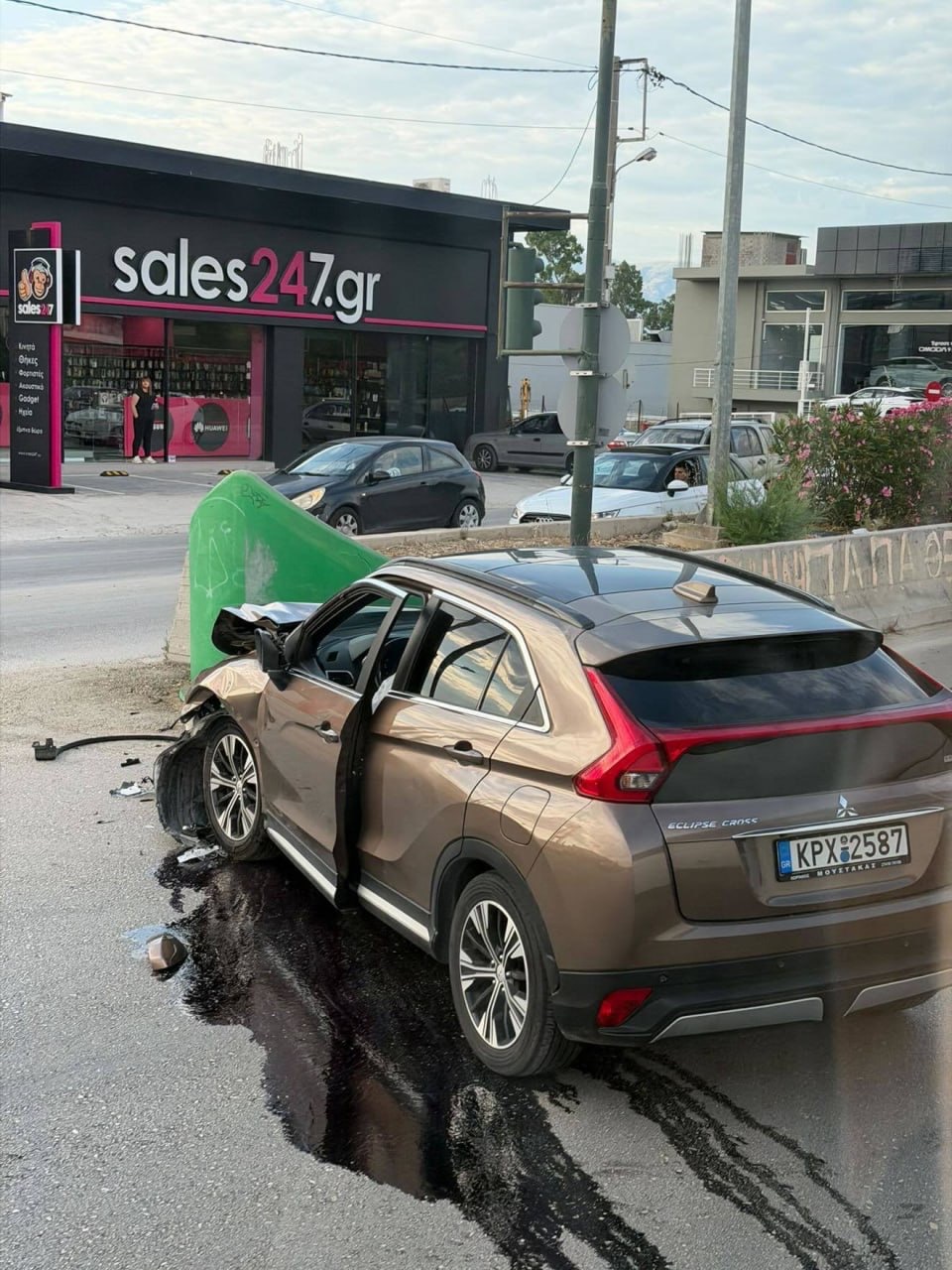 Πάτρα: Πανικός στα Μποζαϊτικα από τροχαίο! “Του ‘φυγε” κοντά στην Διγενή Ακρίτα