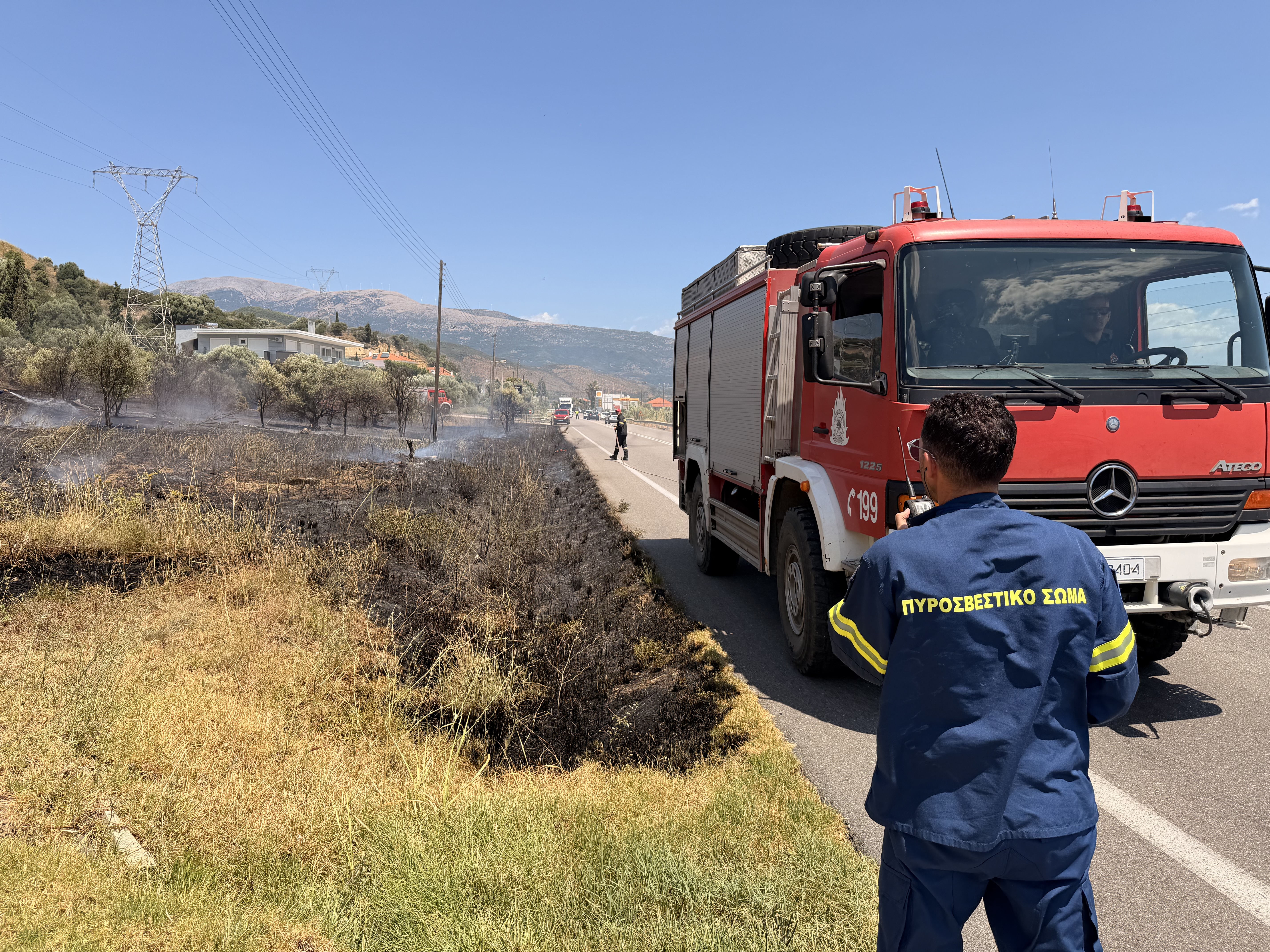 Άμεση επέμβαση της Πυροσβεστικής στη φωτιά στον Πλατανίτη Ναυπακτίας – Τέθηκε γρήγορα υπό έλεγχο