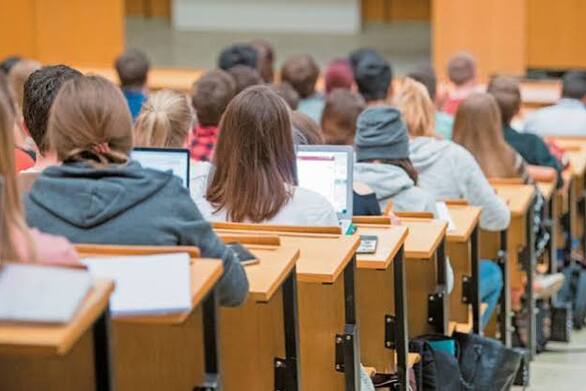 Αναγνωρίζεται ο χρόνος σπουδών σε φοιτητές μη κρατικών πανεπιστημίων
