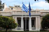 Ενέργεια: Στο τραπέζι αύξηση επιδόματος θέρμανσης και επιδότηση στην αμόλυβδη