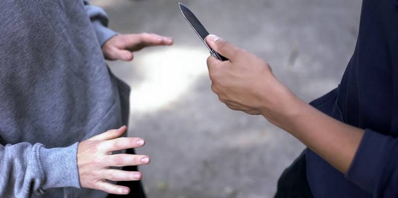 Μεσολόγγι: 15χρονος φέρεται να μαχαίρωσε συνομήλικό του – Δικογραφία και σε βάρος των γονέων