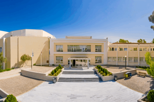 Πανεπιστήμιο Πατρών: Τελετή Αναγόρευσης του Ακαδημαϊκού Καθηγητή Hojjat Adeli
