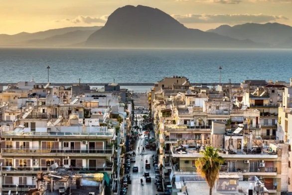 Εμπορικός Σύλλογος Πάτρας: Οι φοιτητές που δεν ήρθαν και τα ερωτήματα που χρειάζονται άμεση παρέμβαση και λύσεις