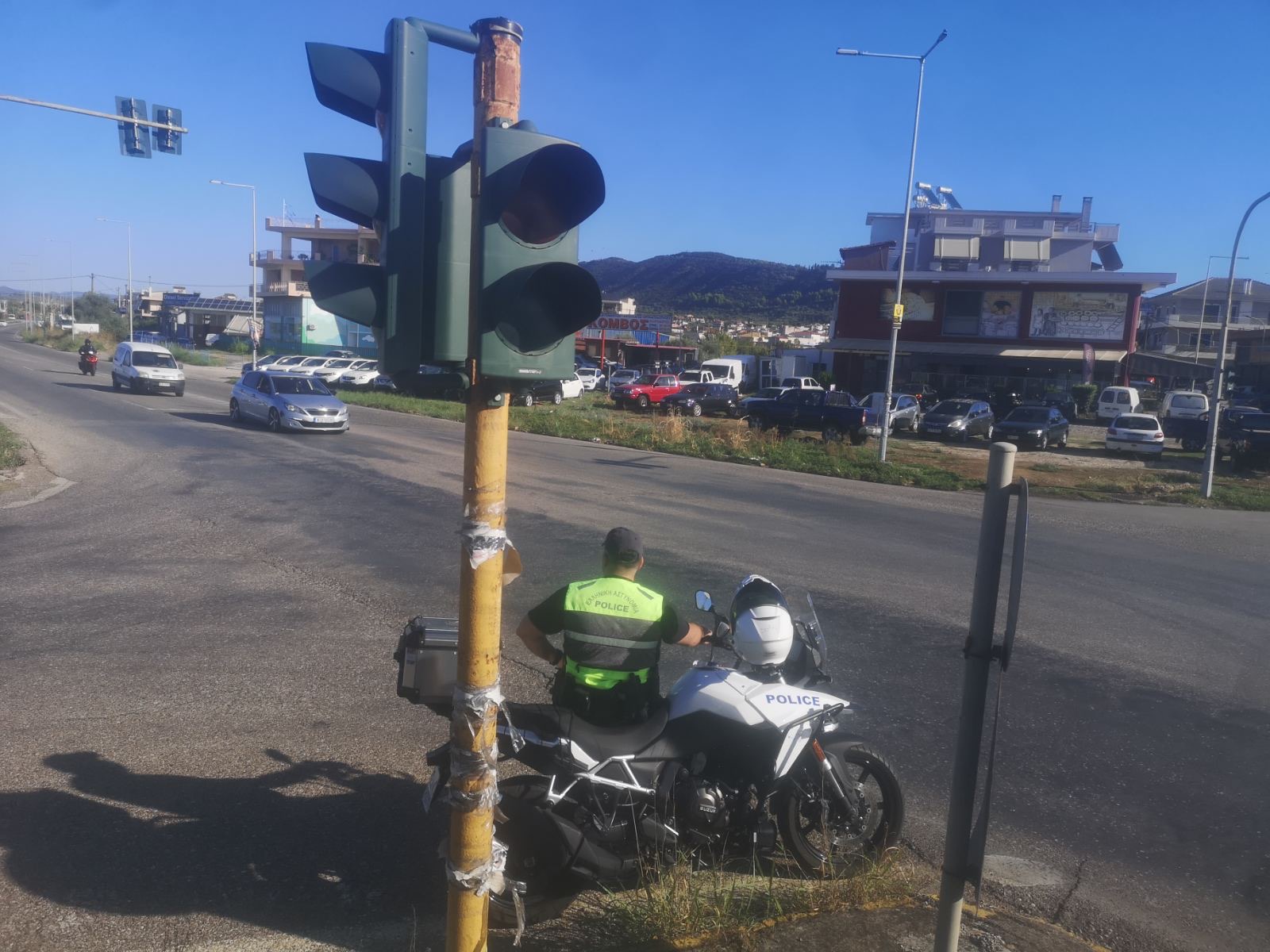 Αγρίνιο: Οδηγοί προσοχή, βλάβη στα φανάρια του κόμβου Σταδίου