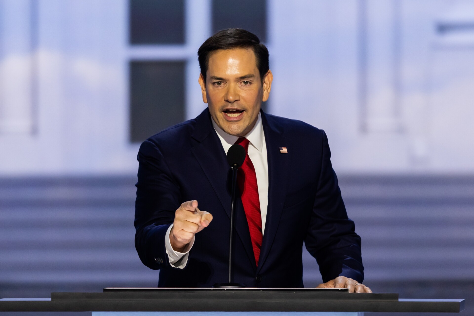 Kινητοποίηση στο Αγρίνιο από την ΠΕΑΕΑ-ΔΣΕ ενάντια στην επίσκεψη Ρούμπιο στην Ελλάδα