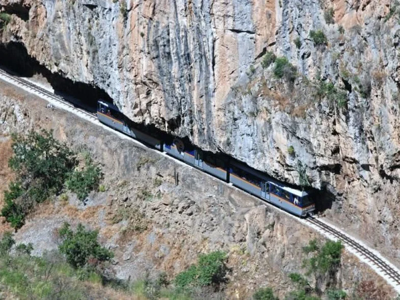 Οδοντωτός: Σήμερα η κρίσιμη συνάντηση στην Αθήνα για την επαναλειτουργία του – Τι ζητούν οι τοπικοί φορείς